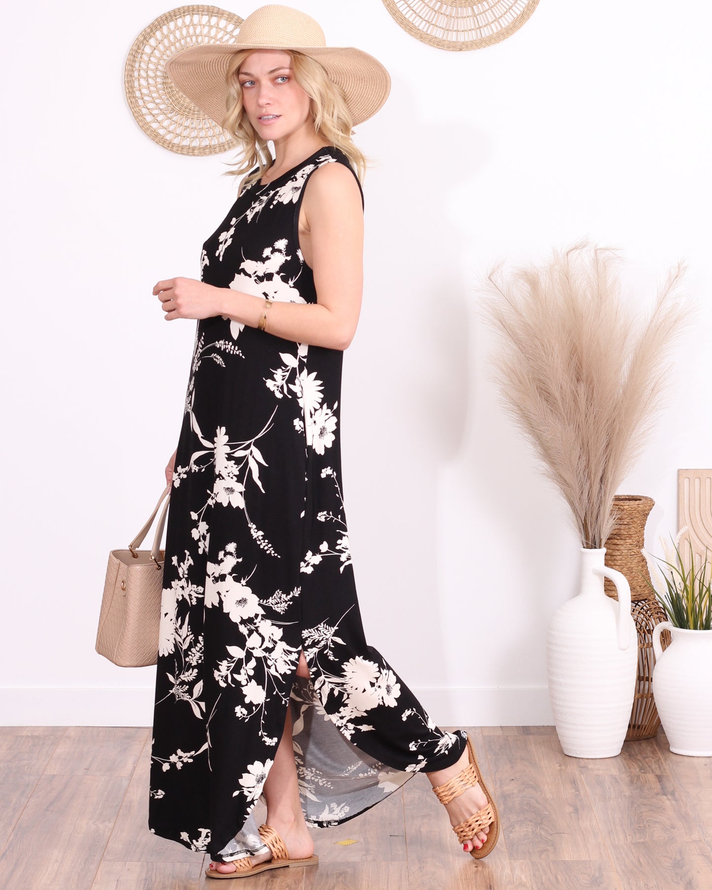 ST105 Floral Black Sleeveless Maxi Dress with Pockets