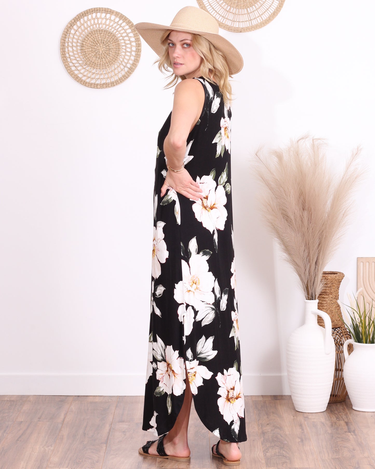ST85 Floral Black Sleeveless Maxi Dress with Pockets