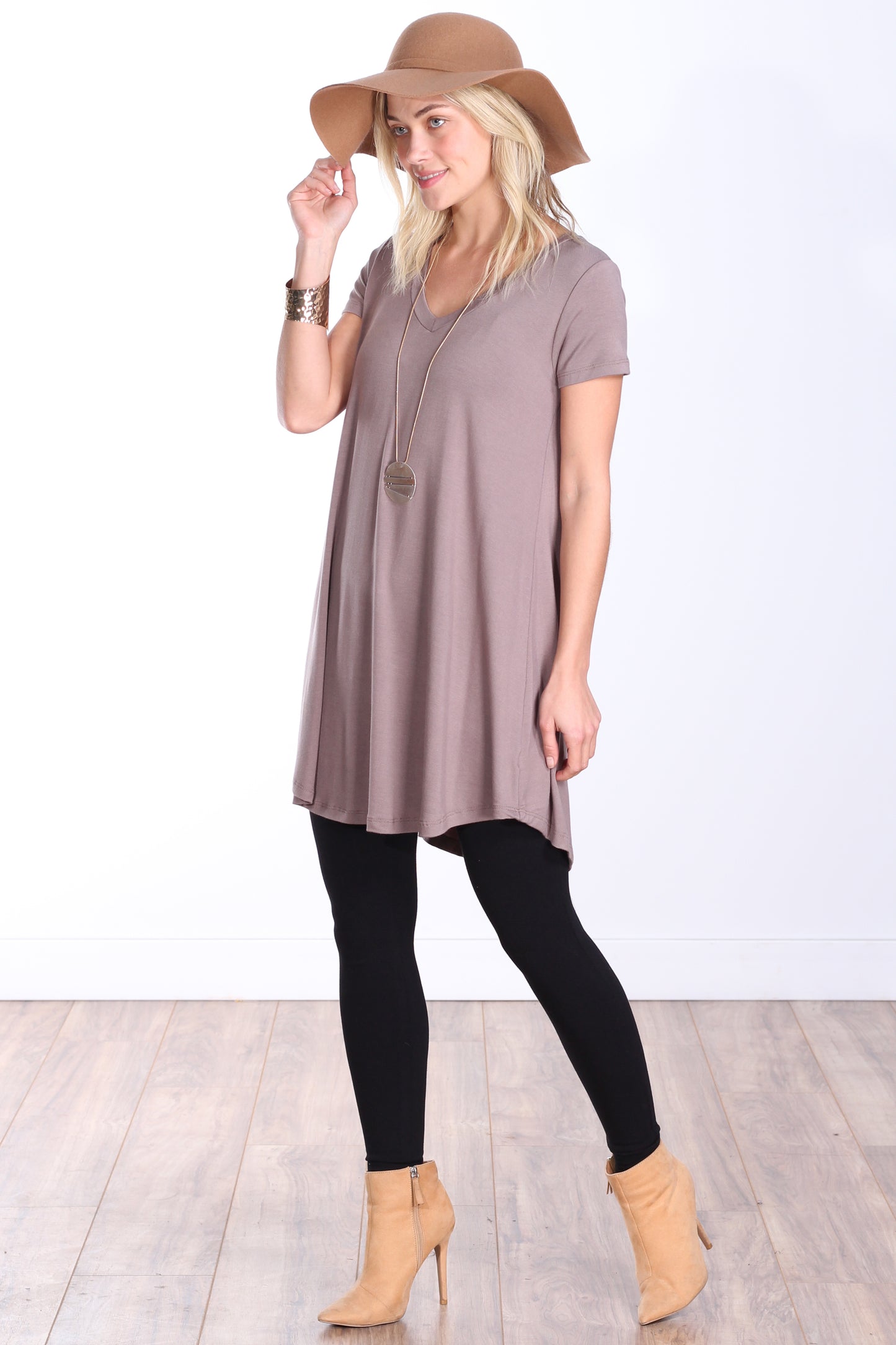 Toffee Short Sleeve V Neck Tunic Top